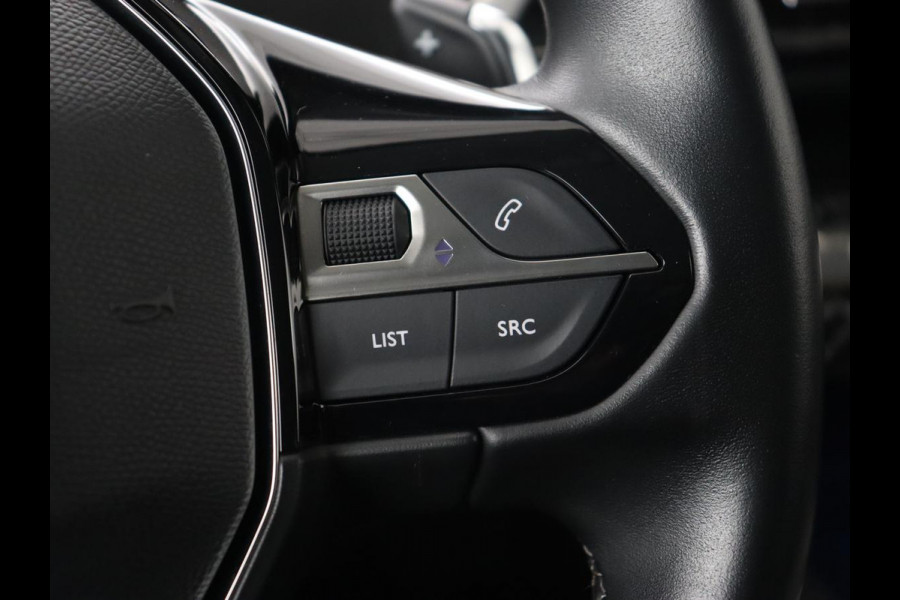 Peugeot 3008 1.6 HYbrid 225 Allure Pack | Carplay | Navigatie | Camera | Cruise Control | LED Koplampen | LMV 18 | Peugeot 3008 1.6 HYbrid 225 Allure Pack | Carplay | Navigatie | Camera | Cruise Control | LED Koplampen | LMV 18 |