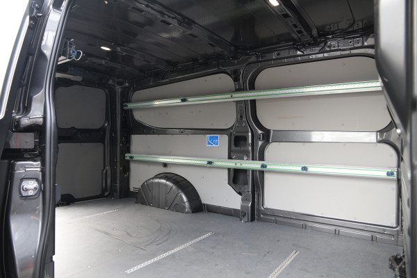 Ford Transit Custom 320 2.0 TDCI 136 | KAR-edition | L2H1 | LED | Camera | Navi | Clima.. Ford Transit Custom 320 2.0 TDCI 136 | KAR-edition | L2H1 | LED | Camera | Navi | Clima..