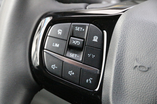 Ford Transit Custom 320 2.0 TDCI 136 | KAR-edition | L2H1 | LED | Camera | Navi | Clima.. Ford Transit Custom 320 2.0 TDCI 136 | KAR-edition | L2H1 | LED | Camera | Navi | Clima..