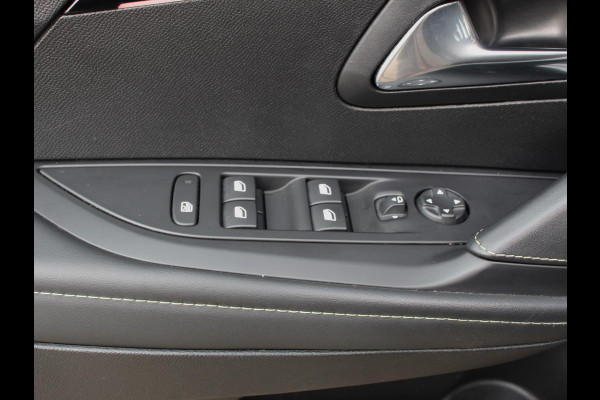 Peugeot 208 1.2 PureTech 100pk Automaat GT-Line | Navigatie | Apple Carplay/Android Auto | Airco | Parkeer sensoren | Cruise Control | Led | Lichtmetalen Velgen Peugeot 208 1.2 PureTech 100pk Automaat GT-Line | Navigatie | Apple Carplay/Android Auto | Airco | Parkeer sensoren | Cruise Control | Led | Lichtmetalen Velgen