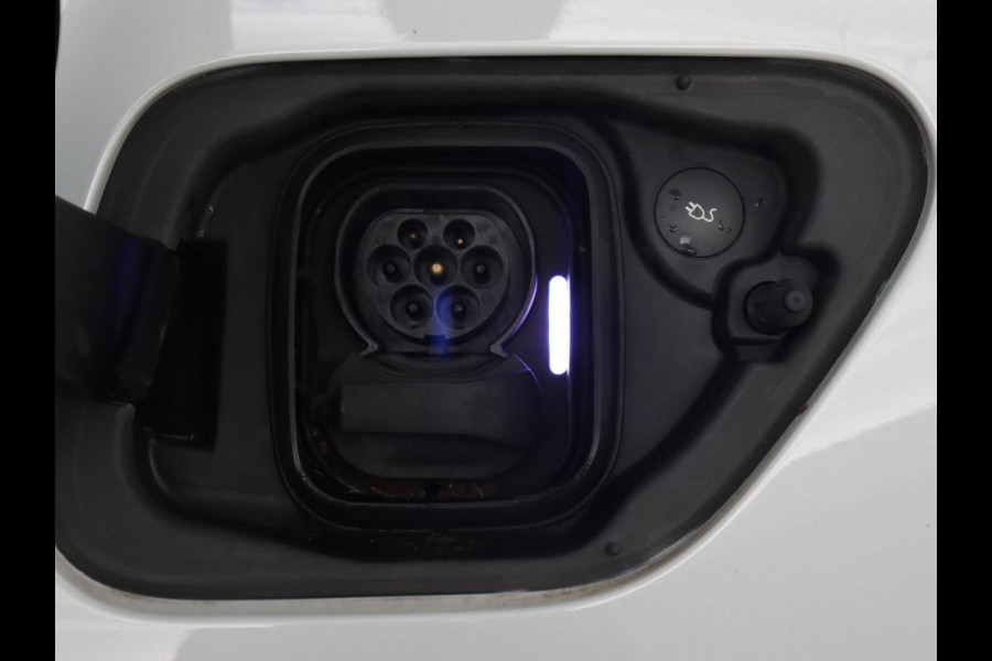 Polestar 2 Long Range Single Motor 78 kWh | Panoramadak | Harman/Kardon Audio | Carplay | Stoelverwarming | Camera | LED koplampen | LMV 19 |