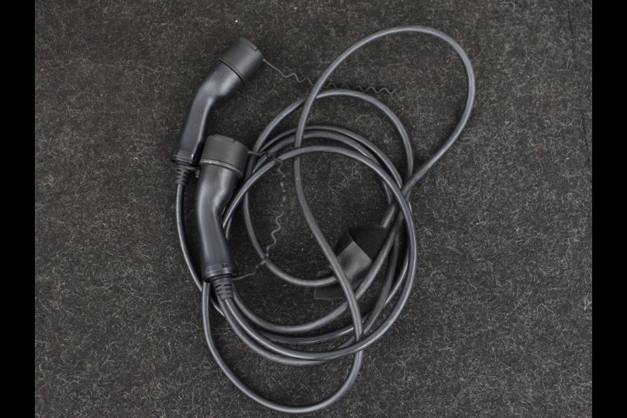 Polestar 2 Long Range Single Motor 78 kWh | Panoramadak | Harman/Kardon Audio | Carplay | Stoelverwarming | Camera | LED koplampen | LMV 19 |