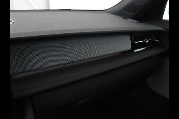 Polestar 2 Long Range Single Motor 78 kWh | Panoramadak | Harman/Kardon Audio | Carplay | Stoelverwarming | Camera | LED koplampen | LMV 19 |