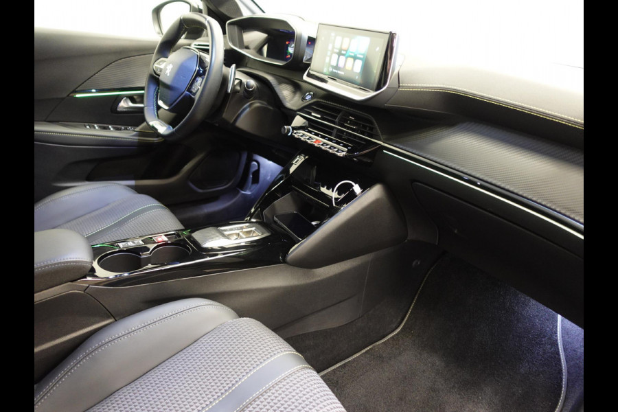 Peugeot 208 1.2 PureTech 100pk Automaat GT-Line | Navigatie | Apple Carplay/Android Auto | Airco | Parkeer sensoren | Cruise Control | Led | Lichtmetalen Velgen Peugeot 208 1.2 PureTech 100pk Automaat GT-Line | Navigatie | Apple Carplay/Android Auto | Airco | Parkeer sensoren | Cruise Control | Led | Lichtmetalen Velgen