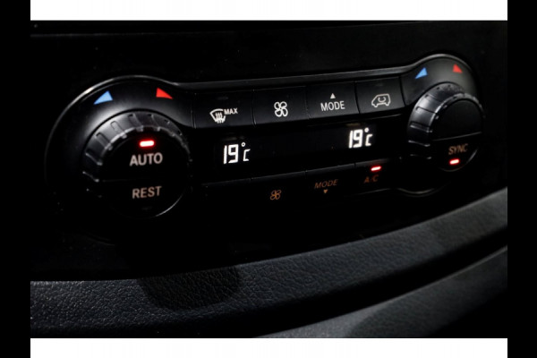Mercedes-Benz Vito 110 CDI 102pk RWD Lang Airco/Navi/Camera 09-2022 Mercedes-Benz Vito 110 CDI 102pk RWD Lang Airco/Navi/Camera 09-2022
