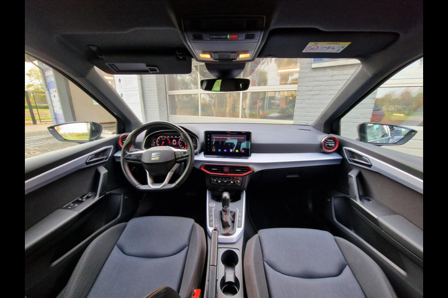 Seat Arona 1.5 TSI EVO FR Business Intense Plus|DSG|Trekhaak|LED|Camera|150PK|