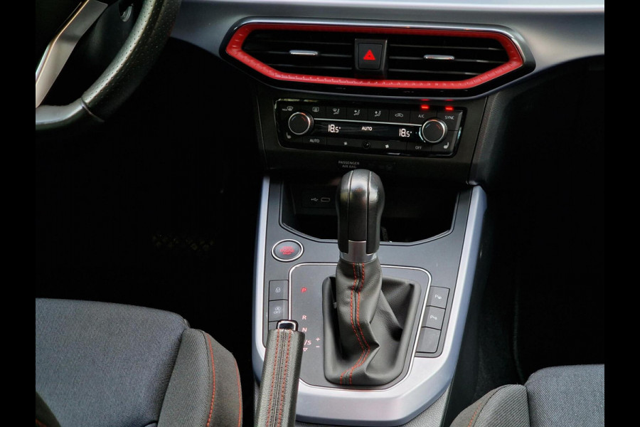 Seat Arona 1.5 TSI EVO FR Business Intense Plus|DSG|Trekhaak|LED|Camera|150PK|