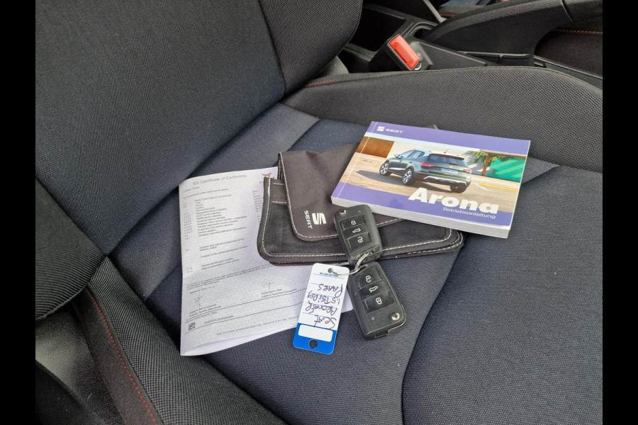 Seat Arona 1.5 TSI EVO FR Business Intense Plus|DSG|Trekhaak|LED|Camera|150PK|