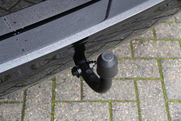 Volkswagen Caddy Cargo Maxi 2.0 TDI | Aut. | LED | Inrichting | Trekhaak | Clima Volkswagen Caddy Cargo Maxi 2.0 TDI | Aut. | LED | Inrichting | Trekhaak | Clima