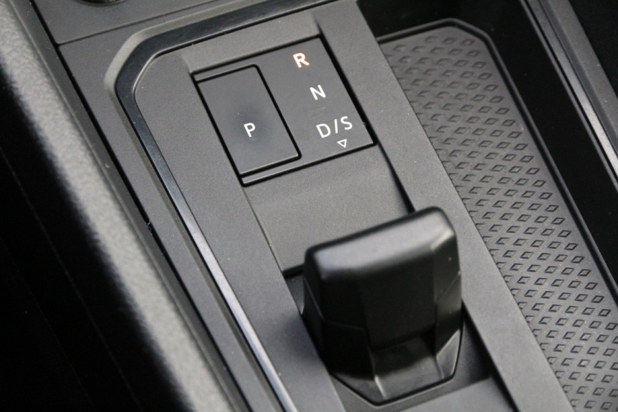 Volkswagen Caddy Cargo Maxi 2.0 TDI | Aut. | LED | Inrichting | Trekhaak | Clima Volkswagen Caddy Cargo Maxi 2.0 TDI | Aut. | LED | Inrichting | Trekhaak | Clima