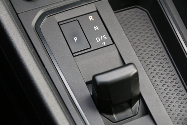 Volkswagen Caddy Cargo Maxi 2.0 TDI | Aut. | LED | Inrichting | Trekhaak | Clima Volkswagen Caddy Cargo Maxi 2.0 TDI | Aut. | LED | Inrichting | Trekhaak | Clima