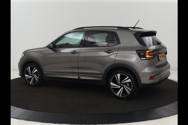 Volkswagen T-Cross 1.0 TSI R-Line | Camera | Carplay | Stoelverwarming | Cruise Control Adaptief | LED koplampen | LMV 18 | Volkswagen T-Cross 1.0 TSI R-Line | Camera | Carplay | Stoelverwarming | Cruise Control Adaptief | LED koplampen | LMV 18 |