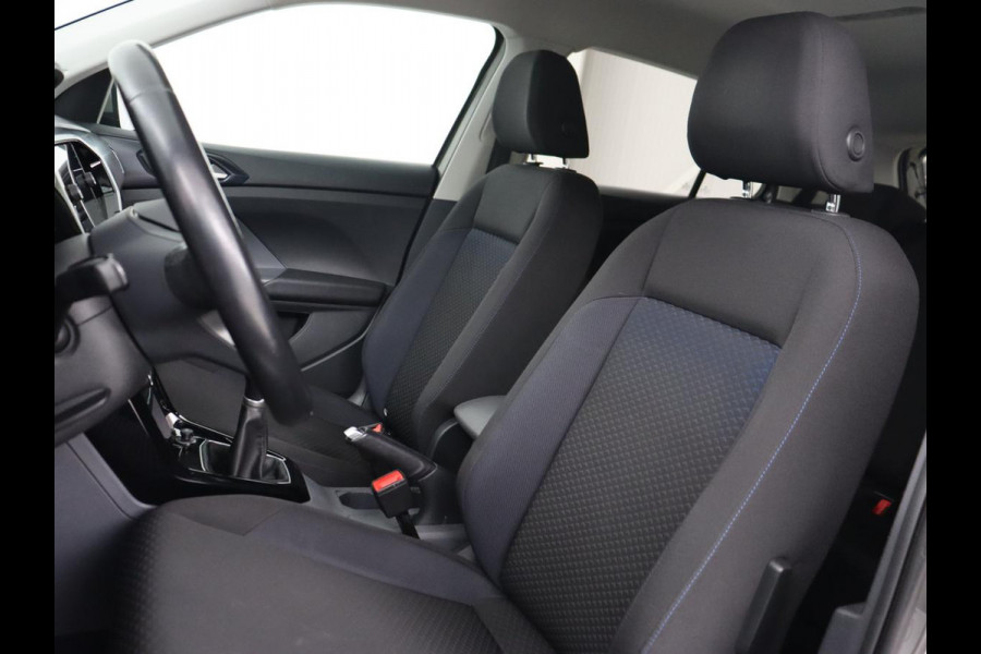 Volkswagen T-Cross 1.0 TSI R-Line | Camera | Carplay | Stoelverwarming | Cruise Control Adaptief | LED koplampen | LMV 18 | Volkswagen T-Cross 1.0 TSI R-Line | Camera | Carplay | Stoelverwarming | Cruise Control Adaptief | LED koplampen | LMV 18 |