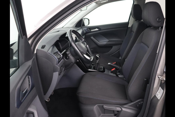 Volkswagen T-Cross 1.0 TSI R-Line | Camera | Carplay | Stoelverwarming | Cruise Control Adaptief | LED koplampen | LMV 18 | Volkswagen T-Cross 1.0 TSI R-Line | Camera | Carplay | Stoelverwarming | Cruise Control Adaptief | LED koplampen | LMV 18 |