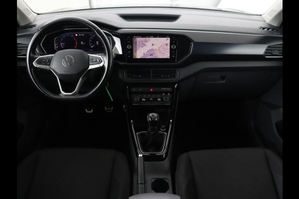 Volkswagen T-Cross 1.0 TSI R-Line | Camera | Carplay | Stoelverwarming | Cruise Control Adaptief | LED koplampen | LMV 18 | Volkswagen T-Cross 1.0 TSI R-Line | Camera | Carplay | Stoelverwarming | Cruise Control Adaptief | LED koplampen | LMV 18 |