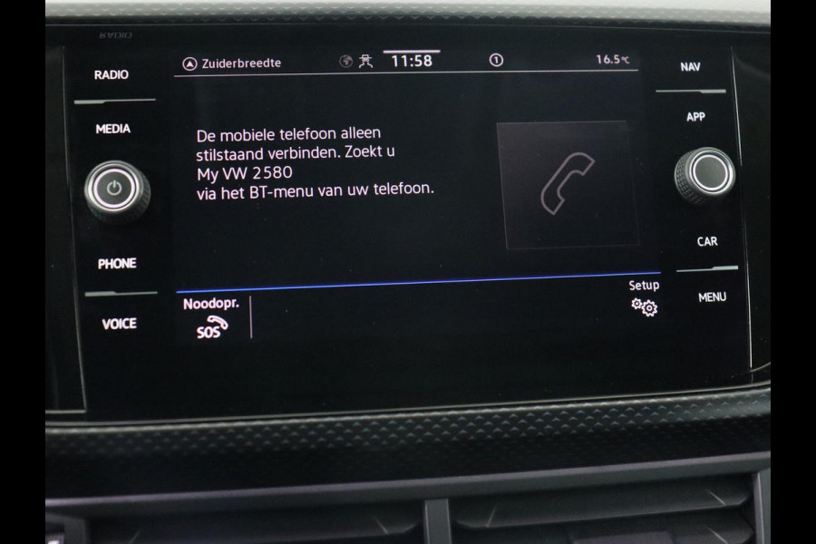 Volkswagen T-Cross 1.0 TSI R-Line | Camera | Carplay | Stoelverwarming | Cruise Control Adaptief | LED koplampen | LMV 18 | Volkswagen T-Cross 1.0 TSI R-Line | Camera | Carplay | Stoelverwarming | Cruise Control Adaptief | LED koplampen | LMV 18 |