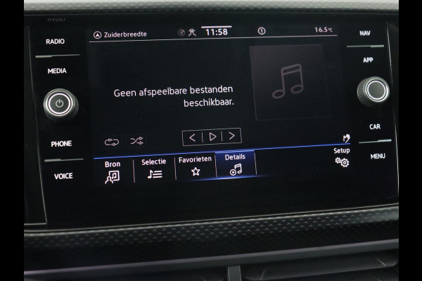Volkswagen T-Cross 1.0 TSI R-Line | Camera | Carplay | Stoelverwarming | Cruise Control Adaptief | LED koplampen | LMV 18 | Volkswagen T-Cross 1.0 TSI R-Line | Camera | Carplay | Stoelverwarming | Cruise Control Adaptief | LED koplampen | LMV 18 |