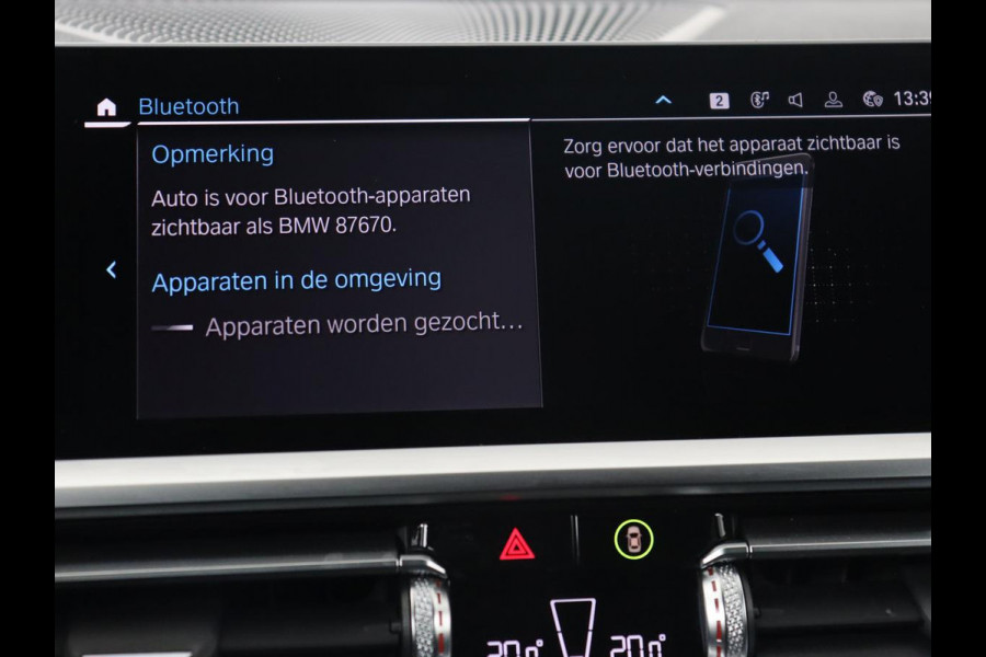 BMW 3 Serie Touring 330e Business Edition Plus | Leder Bekleding | Carplay | Cruise Control | Navigatie | Laser LED koplampen | Stoelverwarming | LMV 18 |