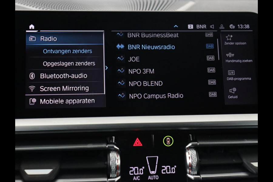 BMW 3 Serie Touring 330e Business Edition Plus | Leder Bekleding | Carplay | Cruise Control | Navigatie | Laser LED koplampen | Stoelverwarming | LMV 18 |