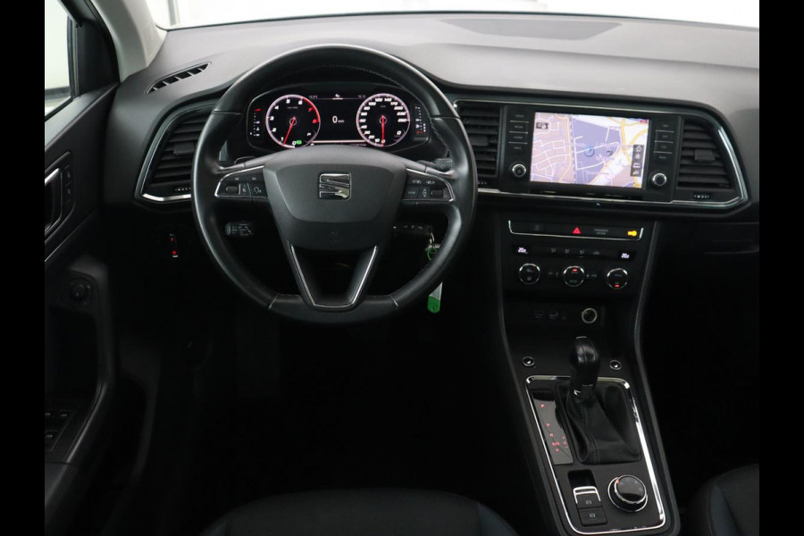 Seat Ateca 1.5 TSI Style | Panoramadak | Trekhaak | Camera | Stoelverwarming | Carplay | Navigatie | Cruise Control Adaptief | LMV 18 |