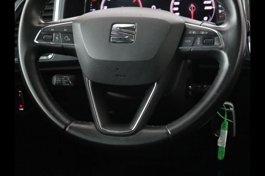 Seat Ateca 1.5 TSI Style | Panoramadak | Trekhaak | Camera | Stoelverwarming | Carplay | Navigatie | Cruise Control Adaptief | LMV 18 |