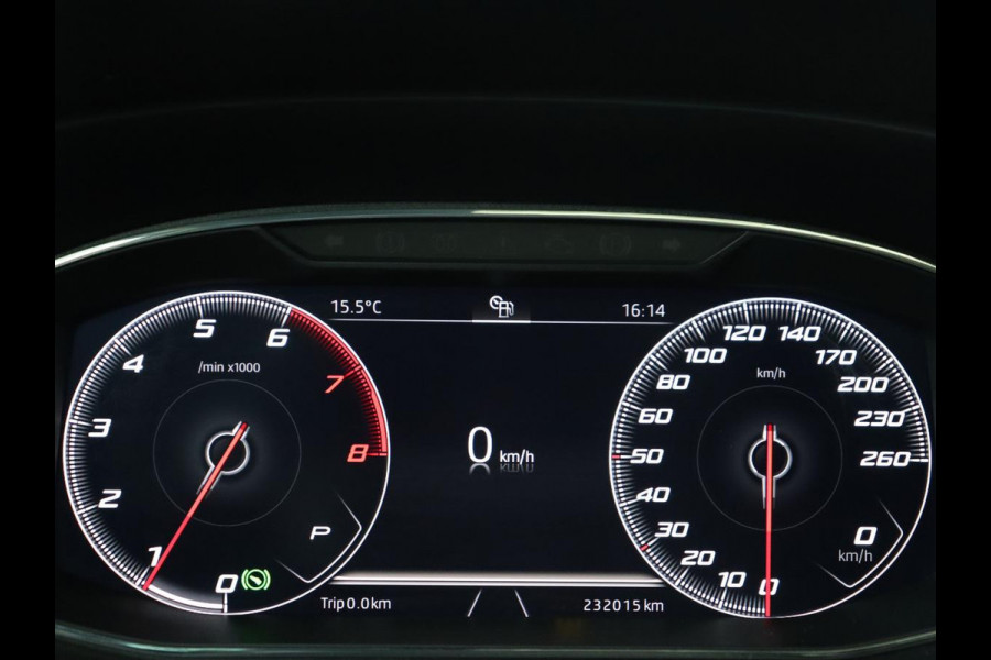 Seat Ateca 1.5 TSI Style | Panoramadak | Trekhaak | Camera | Stoelverwarming | Carplay | Navigatie | Cruise Control Adaptief | LMV 18 |