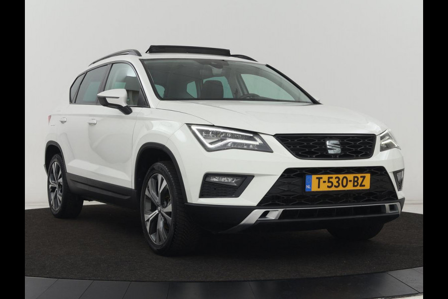 Seat Ateca 1.5 TSI Style | Panoramadak | Trekhaak | Camera | Stoelverwarming | Carplay | Navigatie | Cruise Control Adaptief | LMV 18 |