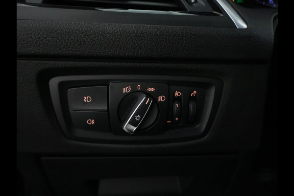 BMW 1-serie 118i Executive Sport Shadow CarPlay | Camera | Automaat BMW 1-serie 118i Executive Sport Shadow CarPlay | Camera | Automaat