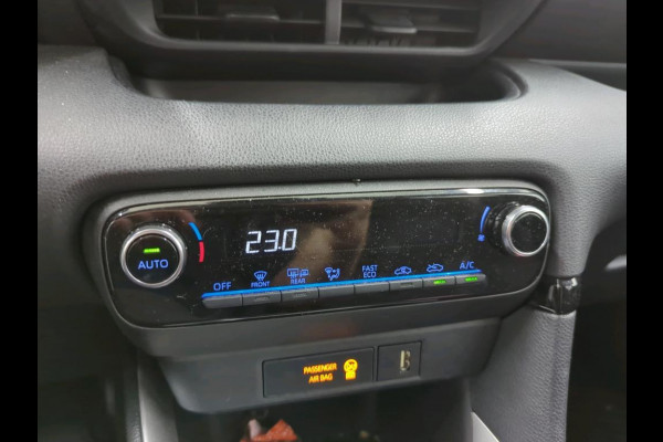 Toyota Yaris 1.5 Hybrid Active Auto. Navigatie Apple Carplay/Android Auto Camera Adaptive Cruise Control Climate Control