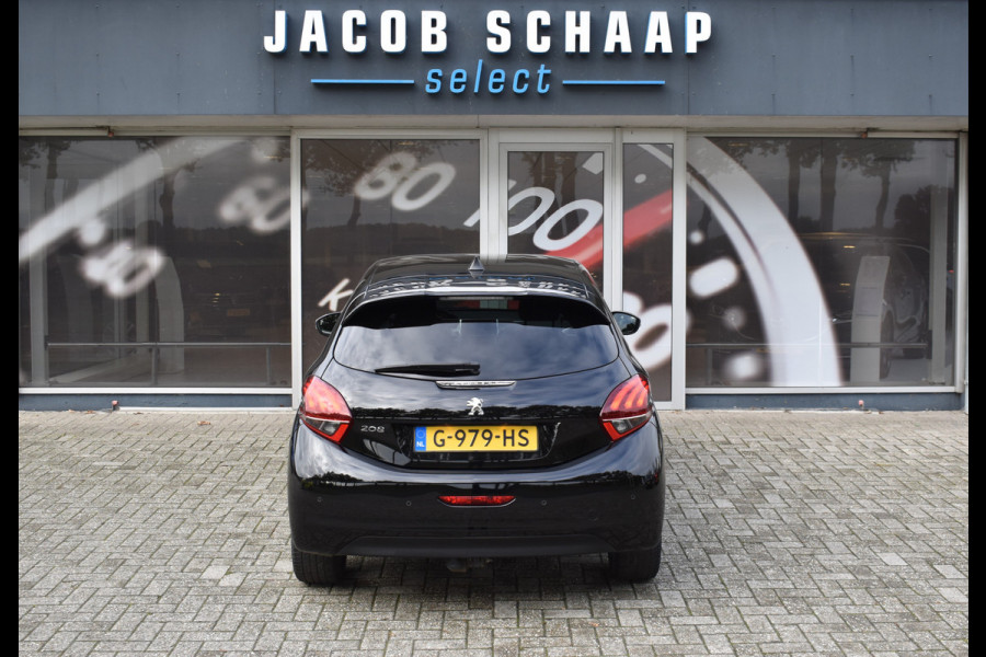Peugeot 208 1.2 PureTech Signature / Carplay / Navi / Trekhaak / Airco / 17" LM / PDC
