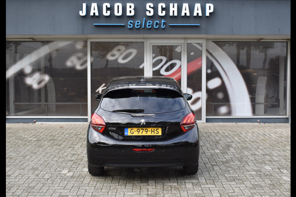 Peugeot 208 1.2 PureTech Signature / Carplay / Navi / Trekhaak / Airco / 17" LM / PDC