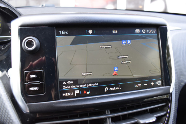 Peugeot 208 1.2 PureTech Signature / Carplay / Navi / Trekhaak / Airco / 17" LM / PDC