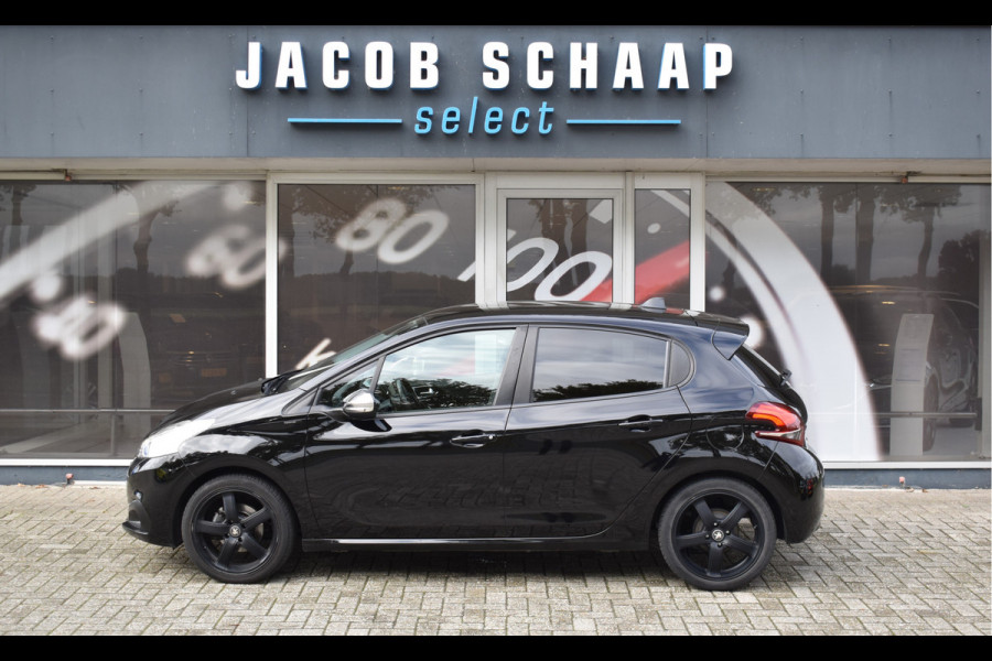 Peugeot 208 1.2 PureTech Signature / Carplay / Navi / Trekhaak / Airco / 17" LM / PDC