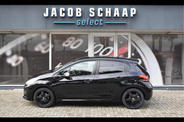 Peugeot 208 1.2 PureTech Signature / Carplay / Navi / Trekhaak / Airco / 17" LM / PDC