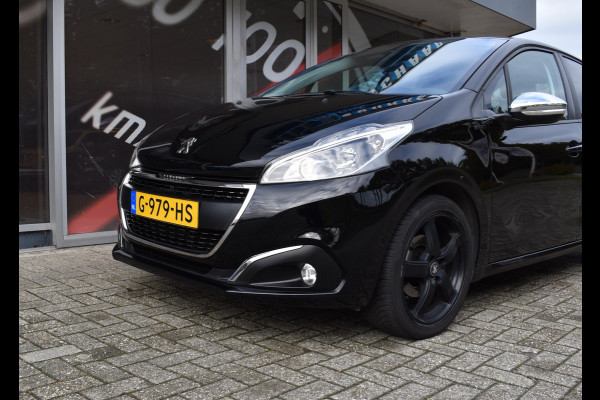 Peugeot 208 1.2 PureTech Signature / Carplay / Navi / Trekhaak / Airco / 17" LM / PDC