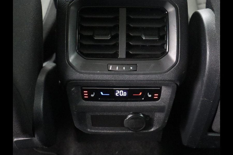 Volkswagen Tiguan 1.4 TSI eHybrid R-Line Business | Panoramadak | Trekhaak | Stoelverwarming | head-up display | Carplay | Cruise Control Adaptief | LMV 17 | Volkswagen Tiguan 1.4 TSI eHybrid R-Line Business | Panoramadak | Trekhaak | Stoelverwarming | head-up display | Carplay | Cruise Control Adaptief | LMV 17 |