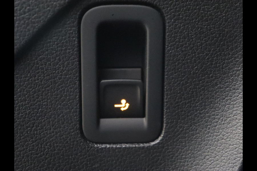 Volkswagen Tiguan 1.4 TSI eHybrid R-Line Business | Panoramadak | Trekhaak | Stoelverwarming | head-up display | Carplay | Cruise Control Adaptief | LMV 17 | Volkswagen Tiguan 1.4 TSI eHybrid R-Line Business | Panoramadak | Trekhaak | Stoelverwarming | head-up display | Carplay | Cruise Control Adaptief | LMV 17 |