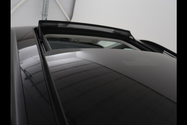 Volkswagen Tiguan 1.4 TSI eHybrid R-Line Business | Panoramadak | Trekhaak | Stoelverwarming | head-up display | Carplay | Cruise Control Adaptief | LMV 17 | Volkswagen Tiguan 1.4 TSI eHybrid R-Line Business | Panoramadak | Trekhaak | Stoelverwarming | head-up display | Carplay | Cruise Control Adaptief | LMV 17 |