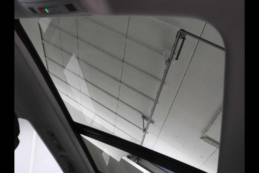 Volkswagen Tiguan 1.4 TSI eHybrid R-Line Business | Panoramadak | Trekhaak | Stoelverwarming | head-up display | Carplay | Cruise Control Adaptief | LMV 17 | Volkswagen Tiguan 1.4 TSI eHybrid R-Line Business | Panoramadak | Trekhaak | Stoelverwarming | head-up display | Carplay | Cruise Control Adaptief | LMV 17 |