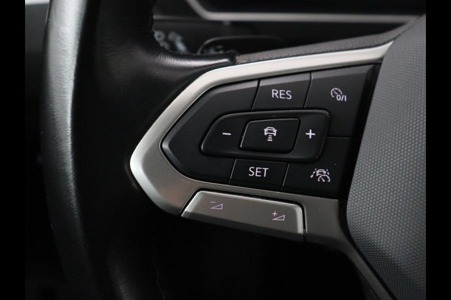 Volkswagen Tiguan 1.4 TSI eHybrid R-Line Business | Panoramadak | Trekhaak | Stoelverwarming | head-up display | Carplay | Cruise Control Adaptief | LMV 17 | Volkswagen Tiguan 1.4 TSI eHybrid R-Line Business | Panoramadak | Trekhaak | Stoelverwarming | head-up display | Carplay | Cruise Control Adaptief | LMV 17 |