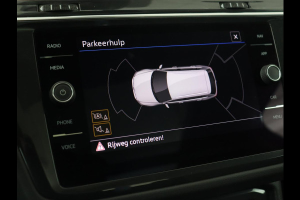 Volkswagen Tiguan 1.4 TSI eHybrid R-Line Business | Panoramadak | Trekhaak | Stoelverwarming | head-up display | Carplay | Cruise Control Adaptief | LMV 17 | Volkswagen Tiguan 1.4 TSI eHybrid R-Line Business | Panoramadak | Trekhaak | Stoelverwarming | head-up display | Carplay | Cruise Control Adaptief | LMV 17 |