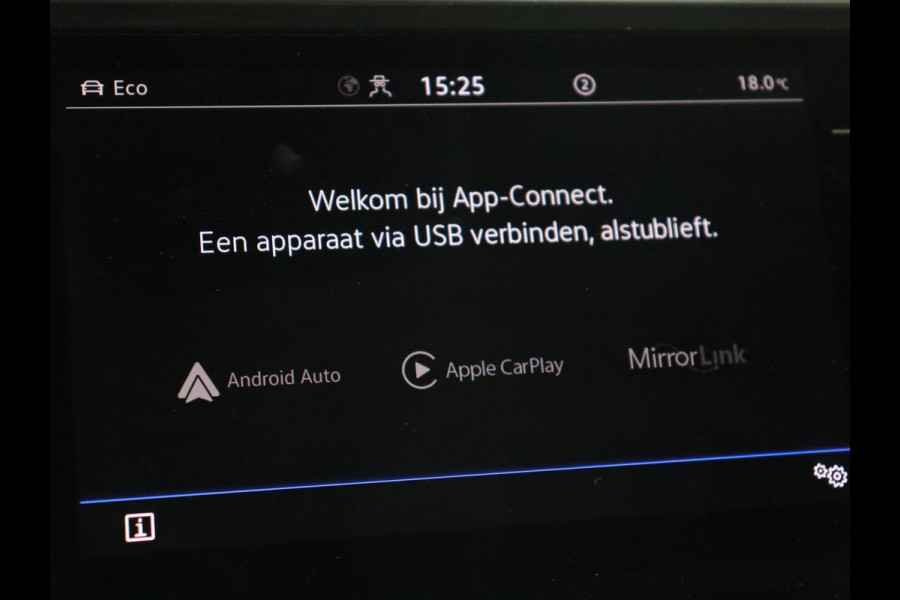 Volkswagen Tiguan 1.4 TSI eHybrid R-Line Business | Panoramadak | Trekhaak | Stoelverwarming | head-up display | Carplay | Cruise Control Adaptief | LMV 17 | Volkswagen Tiguan 1.4 TSI eHybrid R-Line Business | Panoramadak | Trekhaak | Stoelverwarming | head-up display | Carplay | Cruise Control Adaptief | LMV 17 |