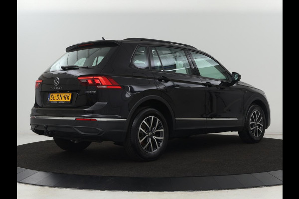 Volkswagen Tiguan 1.4 TSI eHybrid R-Line Business | Panoramadak | Trekhaak | Stoelverwarming | head-up display | Carplay | Cruise Control Adaptief | LMV 17 | Volkswagen Tiguan 1.4 TSI eHybrid R-Line Business | Panoramadak | Trekhaak | Stoelverwarming | head-up display | Carplay | Cruise Control Adaptief | LMV 17 |