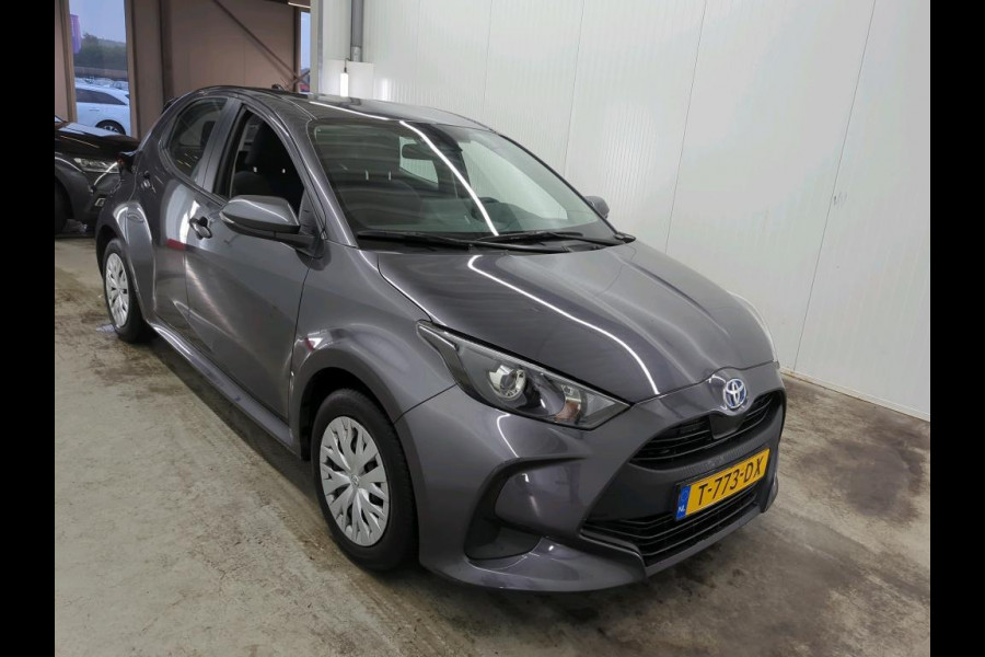 Toyota Yaris 1.5 Hybrid Active Auto. Navigatie Apple Carplay/Android Auto Camera Adaptive Cruise Control Climate Control Toyota Yaris 1.5 Hybrid Active Auto. Navigatie Apple Carplay/Android Auto Camera Adaptive Cruise Control Climate Control