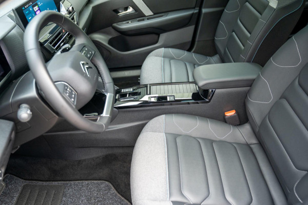 Citroën C4 X 1.2 Puretech Max|Prijs rijklaar incl. 12 mnd garantie| Carplay Schuif/kanteldak Head-up display Camera PDC LMV NAV Citroën C4 X 1.2 Puretech Max|Prijs rijklaar incl. 12 mnd garantie| Carplay Schuif/kanteldak Head-up display Camera PDC LMV NAV