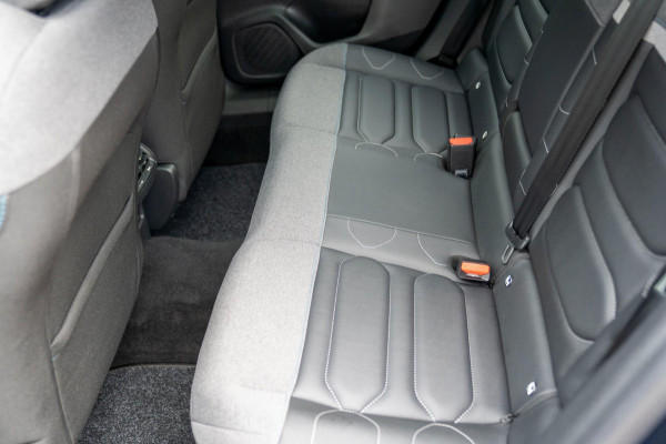 Citroën C4 X 1.2 Puretech Max|Prijs rijklaar incl. 12 mnd garantie| Carplay Schuif/kanteldak Head-up display Camera PDC LMV NAV Citroën C4 X 1.2 Puretech Max|Prijs rijklaar incl. 12 mnd garantie| Carplay Schuif/kanteldak Head-up display Camera PDC LMV NAV