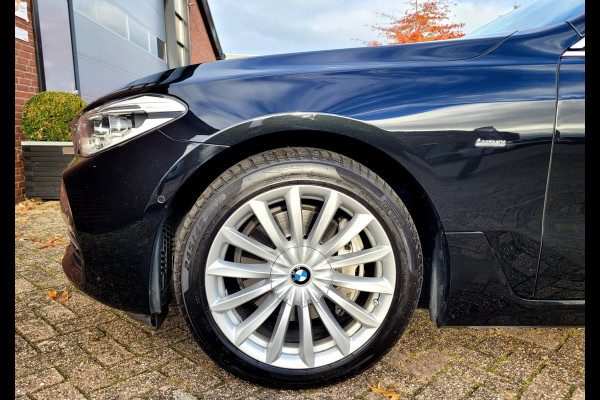 BMW 6 Serie Gran Turismo 630i Luxury - Pano, HUD, Camera, Nappa (BMW-dealer onderhouden) BMW 6 Serie Gran Turismo 630i Luxury - Pano, HUD, Camera, Nappa (BMW-dealer onderhouden)
