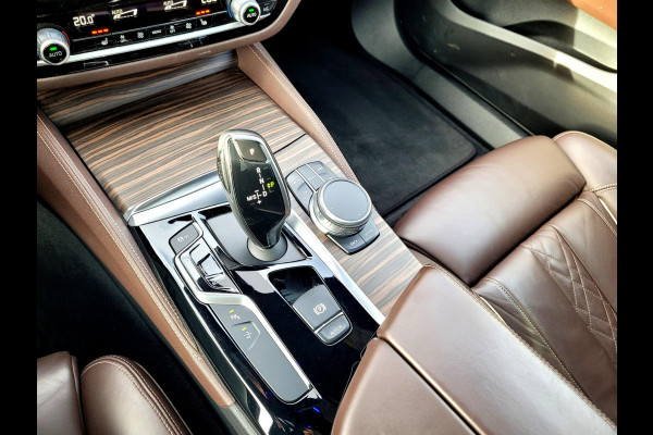 BMW 6 Serie Gran Turismo 630i Luxury - Pano, HUD, Camera, Nappa (BMW-dealer onderhouden) BMW 6 Serie Gran Turismo 630i Luxury - Pano, HUD, Camera, Nappa (BMW-dealer onderhouden)