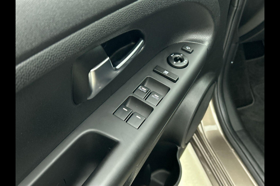 Kia Venga 1.6 CVVT Edition CAMERA | NAVI | STOF-LEDER