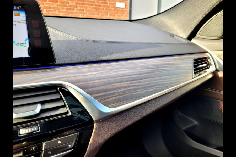 BMW 6 Serie Gran Turismo 630i Luxury - Pano, HUD, Camera, Nappa (BMW-dealer onderhouden) BMW 6 Serie Gran Turismo 630i Luxury - Pano, HUD, Camera, Nappa (BMW-dealer onderhouden)